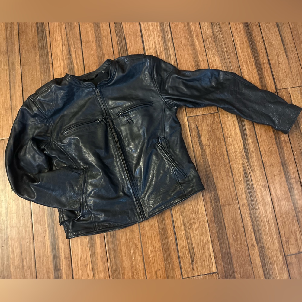Men’s 100% leather motorcycle jacket